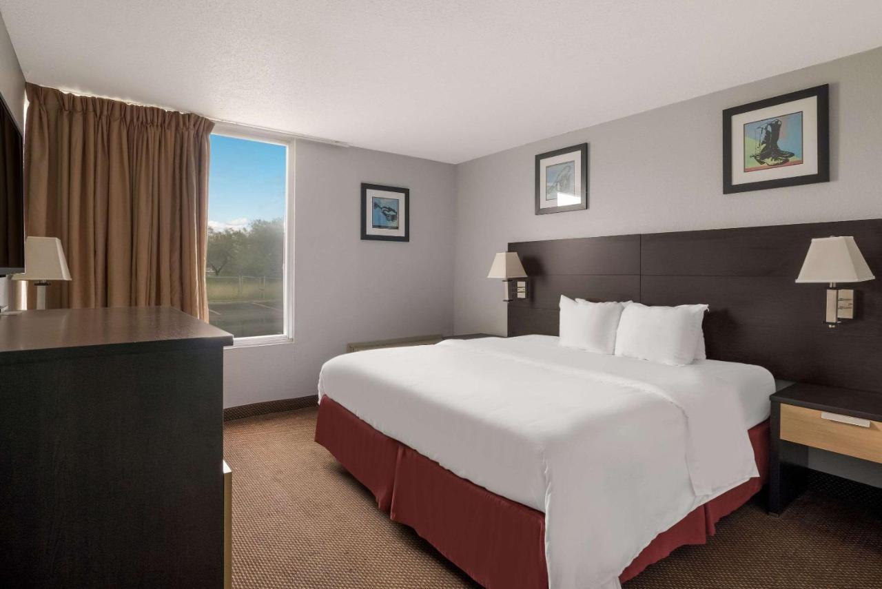 Quality Inn Alice Екстер'єр фото