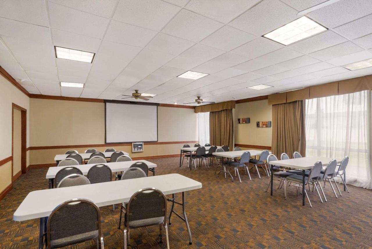 Quality Inn Alice Екстер'єр фото