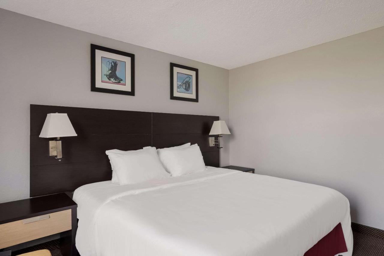 Quality Inn Alice Екстер'єр фото